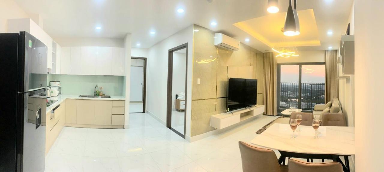 The Has 2 Bedrooms, 2 Bathrooms, 1 Kitchen, 1 Living Room, 1 Laundry Room, 1 Balcony, 1 Swimming Pool - District 7 Apartment Ho Chi Minh City