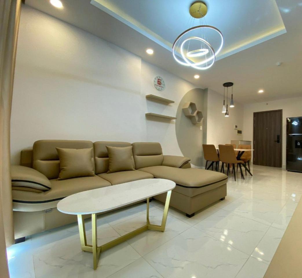 The Has 2 Bedrooms, 2 Bathrooms, 1 Kitchen, 1 Living Room, 1 Laundry Room, 1 Balcony, 1 Swimming Pool - District 7 * Ho Chi Minh City